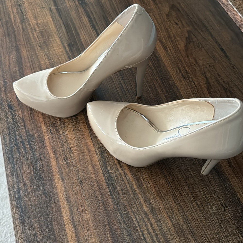 Jessica Simpson heels - Picture 2 of 6